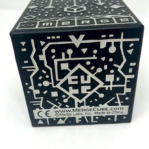 Merge Cube Hold Holograms in Your Hand Virtual Game Toy for IOS Android Tablet
